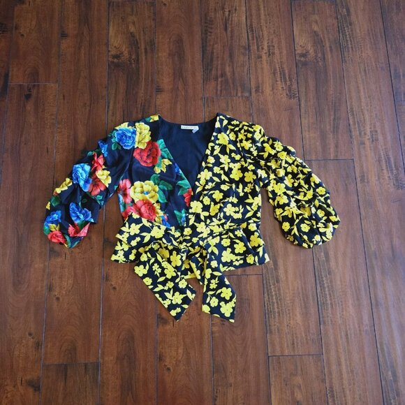 Alice + Olivia Dominica Floral Reversible Tuck-Sleeve Wrap Top Size Medium - Picture 9 of 16